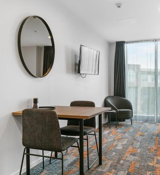 스탠다드 스튜디오 킹침대, Ramada By Wyndham Newmarket Auckland