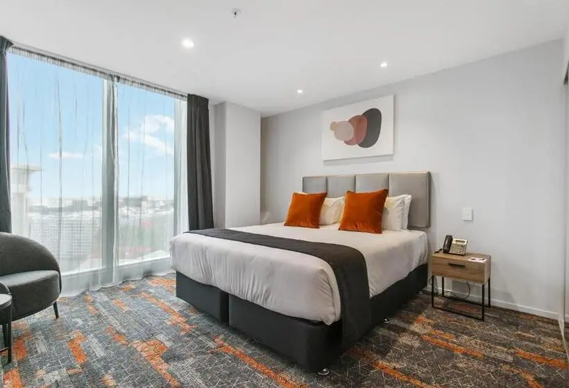 キングサイドベッドのスタンダードワンルーム, Ramada By Wyndham Newmarket Auckland