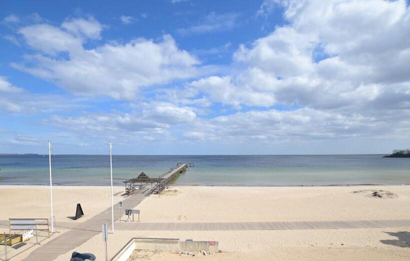 شقة غرفة واحدة مطلة على حمام السباحة, åhusbrygga Apartment