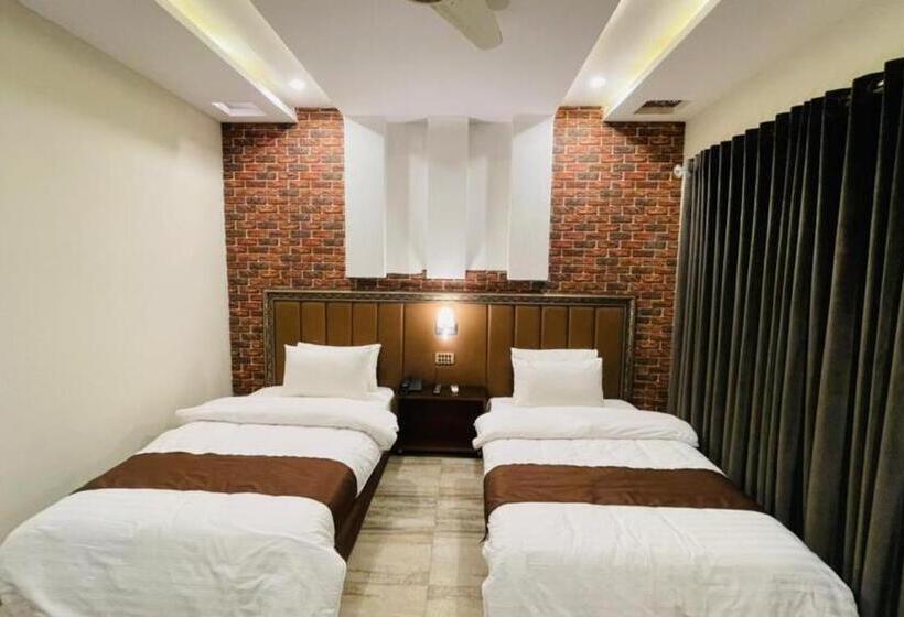 اتاق لوکس یک تخته, Golden Sand Hotel Rahim Yar Khan