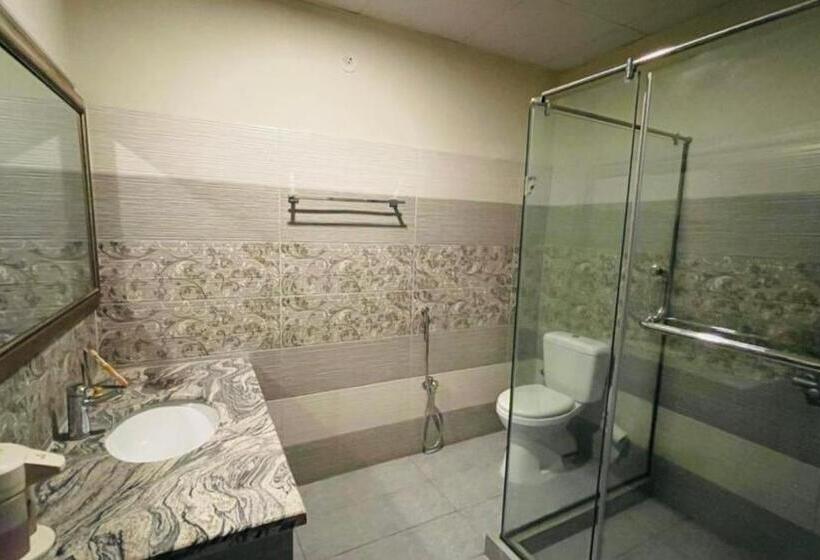 اتاق استاندارد یک نفره, Golden Sand Hotel Rahim Yar Khan