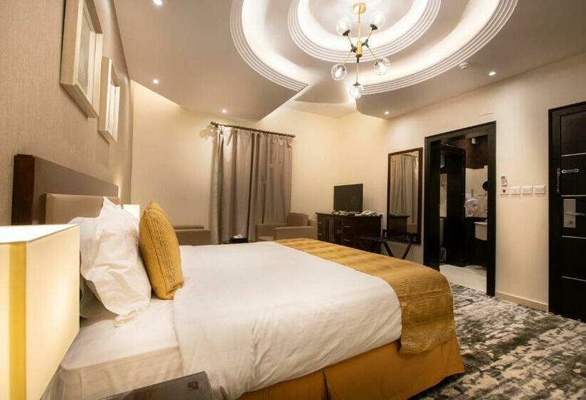 اتاق لوکس با تخت بزرگ, Golden Rose