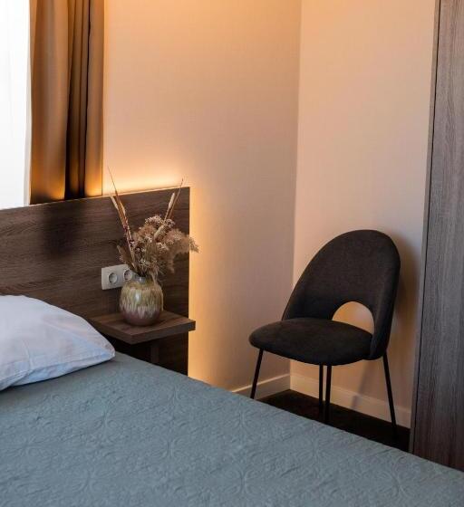 デラックスルーム, Du Commerce