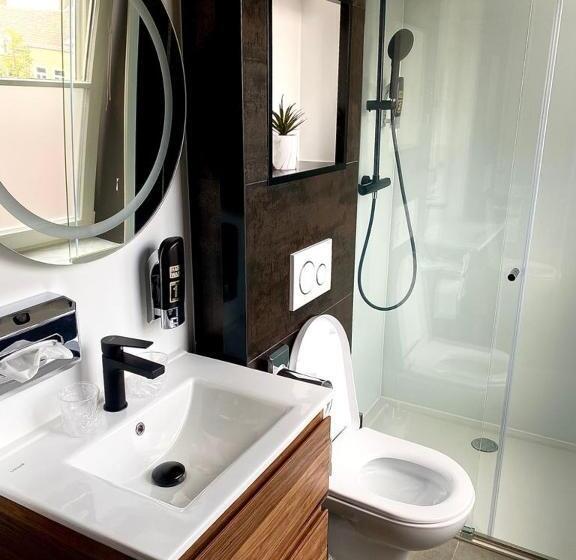 スタンダードルーム, Du Commerce