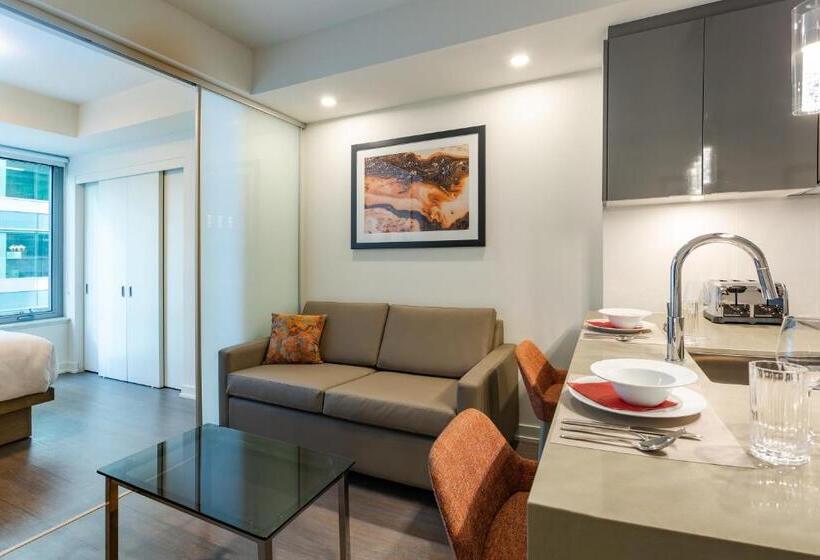 Студия Стандарт, Restays Ottawa