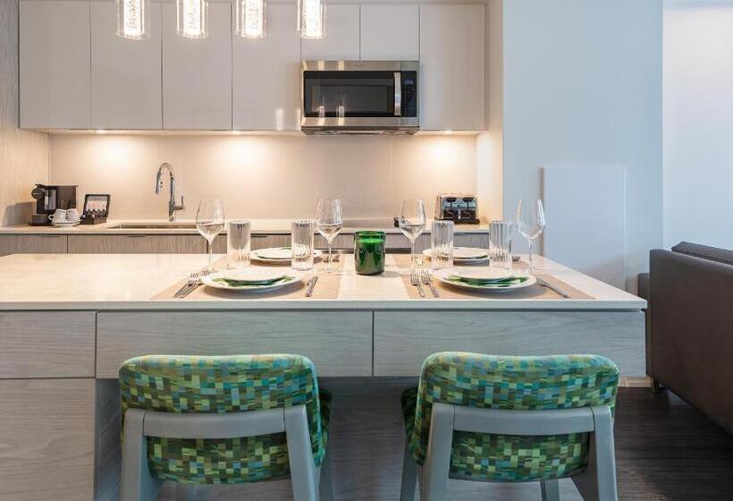 סוויטה עם טרסה, Restays Ottawa