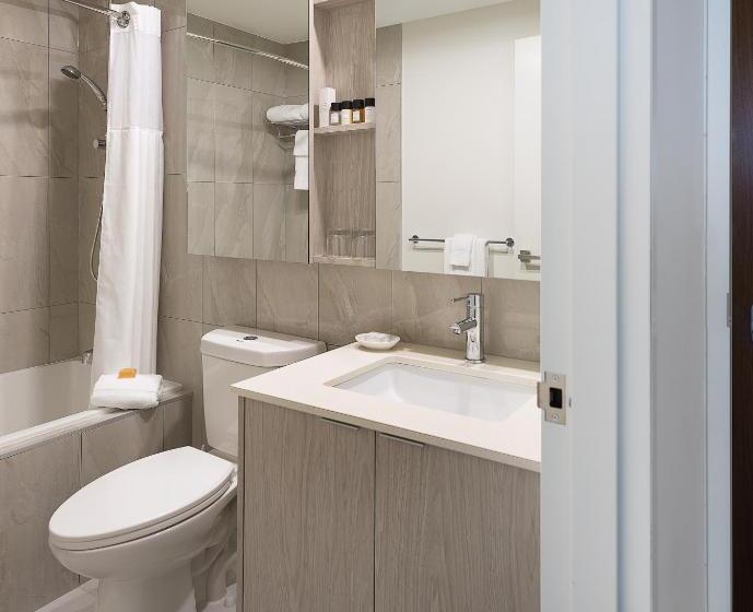 带露台的套间, Restays Ottawa