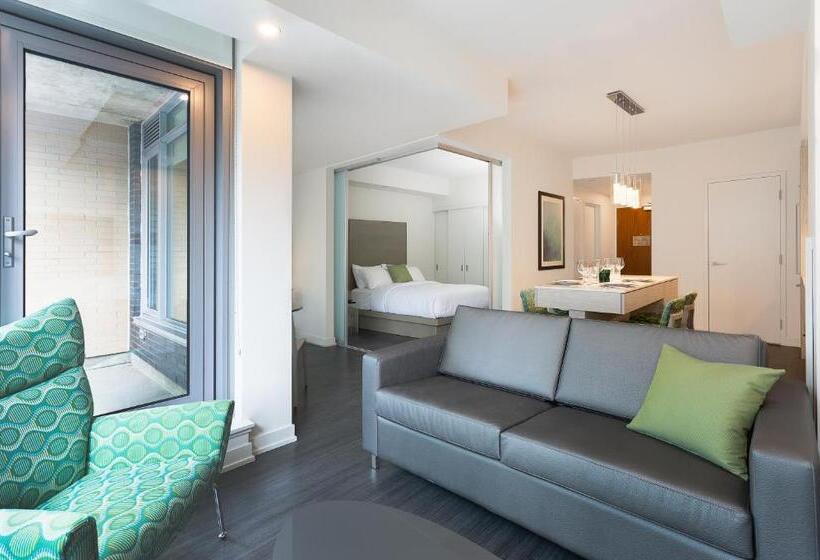 带露台的套间, Restays Ottawa