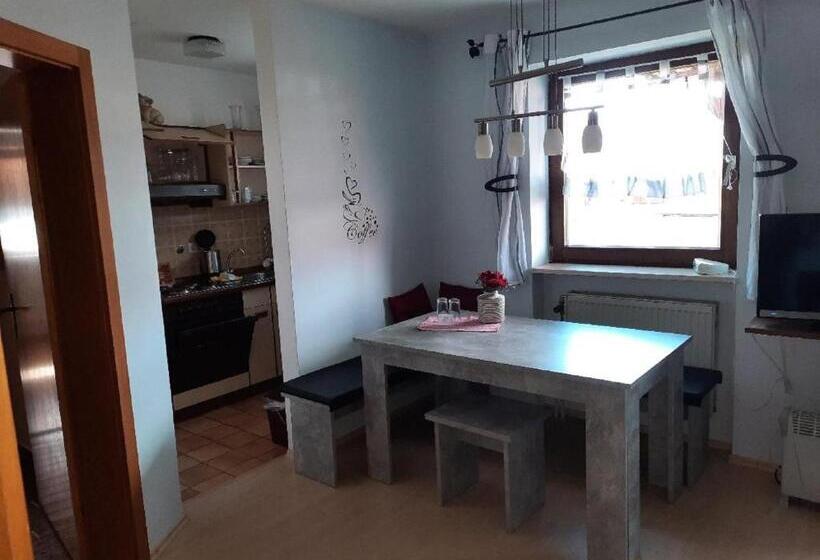 带1个卧室的公寓, Am Hermannsbachl