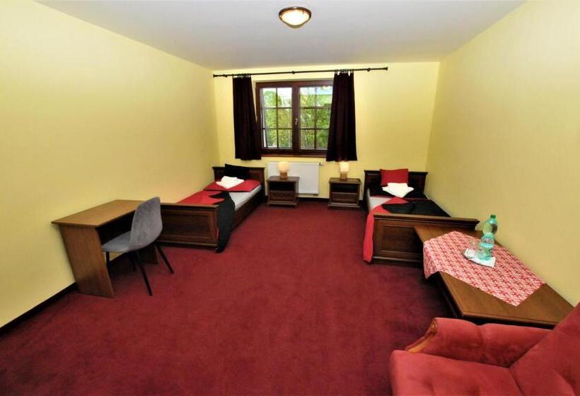 غرفة قياسية, Reštaurácia Penzión Na Mlyne