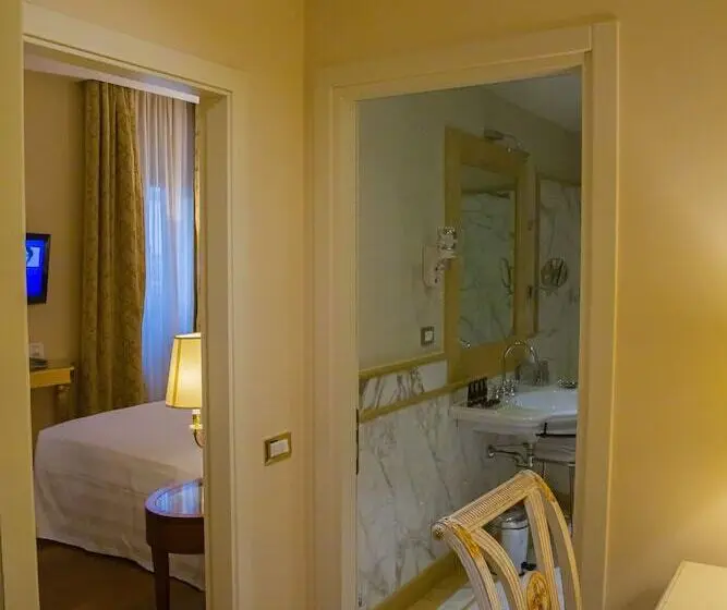 اتاق لوکس, Golden Tower Hotel & Spa