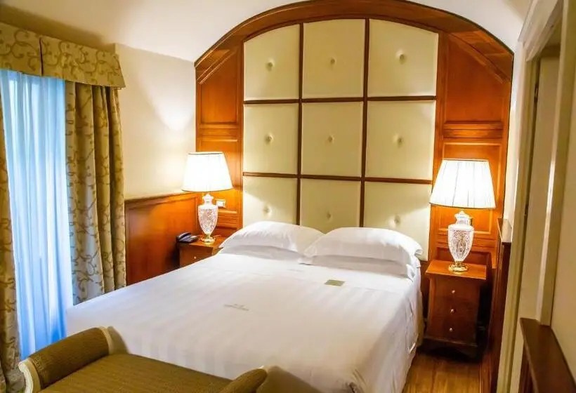 سوییت, Golden Tower Hotel & Spa