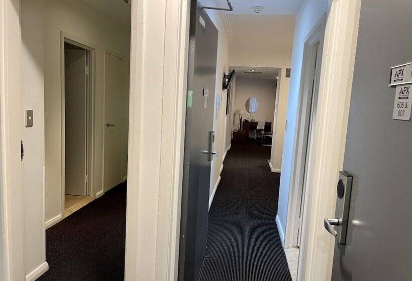 شقة غرفتين نوم مزودة بشُرفة, Apx World Square