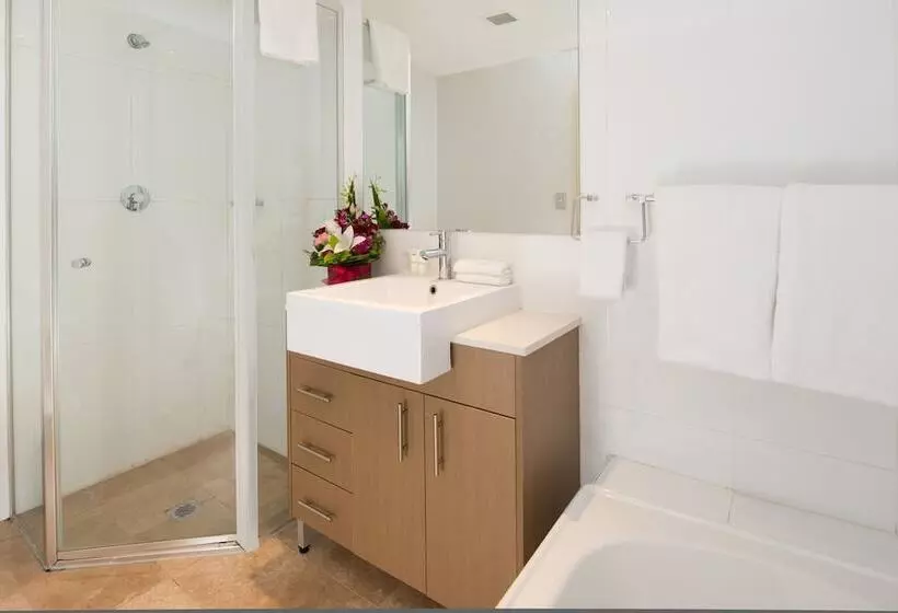 آپارتمان اجرایی 1 خوابه, Apx World Square