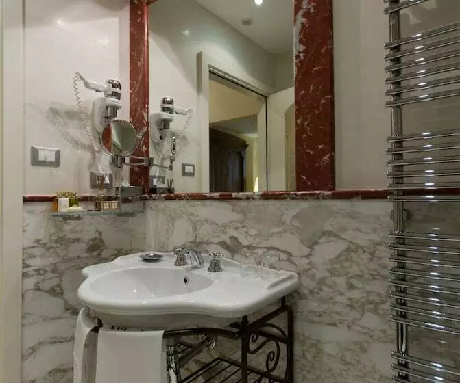 اتاق لوکس, Golden Tower Hotel & Spa