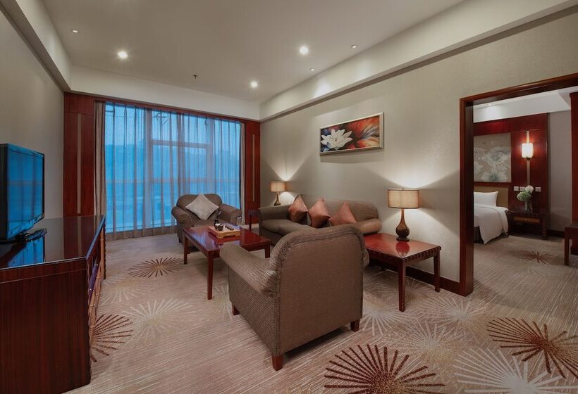 سوییت لوکس, King World Hotel Chongqing