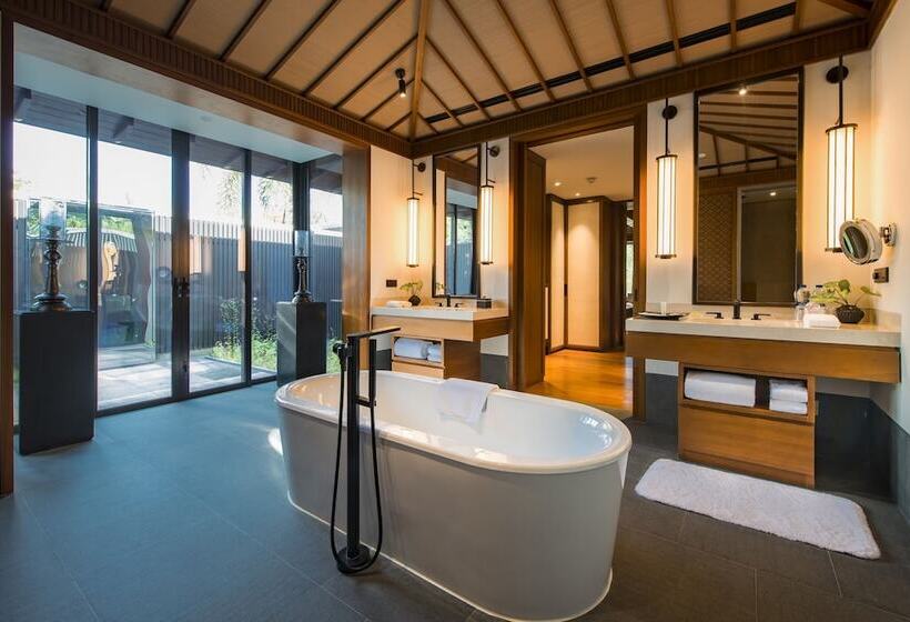 וילת 2 חדרי שינה נוף לים, Le Méridien Shimei Bay Beach Resort & Spa