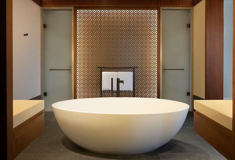 וילת 2 חדרי שינה נוף לים, Le Méridien Shimei Bay Beach Resort & Spa