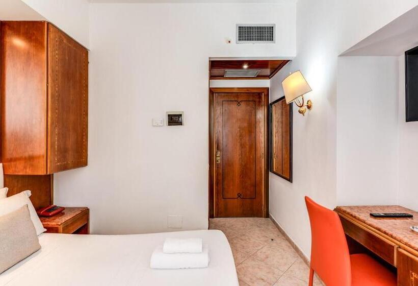 חדר סטנדרט, Max