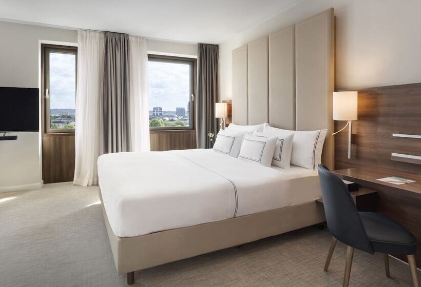 Полулюкс Президентский, Melia Düsseldorf