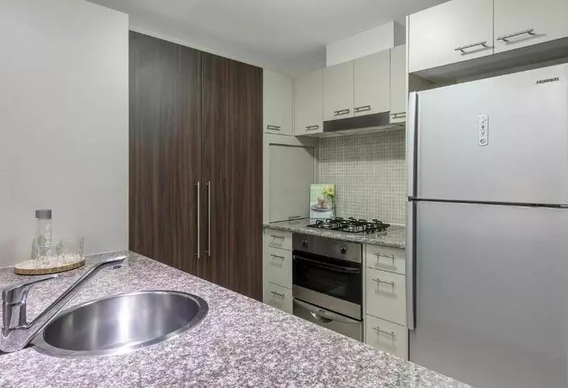 一ベッドルームエクゼクティブアパートメント, Oaks Brisbane Aurora Suites
