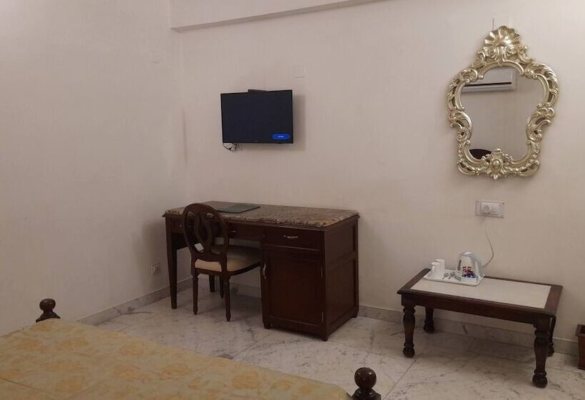 اتاق لوکس, Rampratap Palace By Fateh Collection