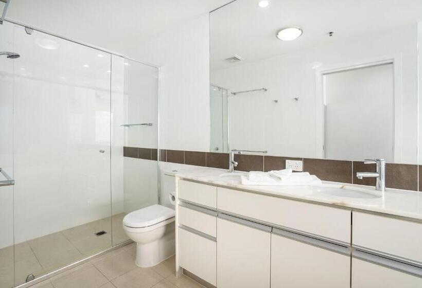 Апартаменты 2 Спальни Вид на Море, Reflections Tower Two