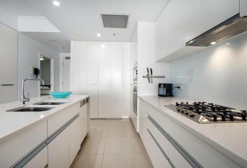 Апартаменты 2 Спальни Вид на Море, Reflections Tower Two