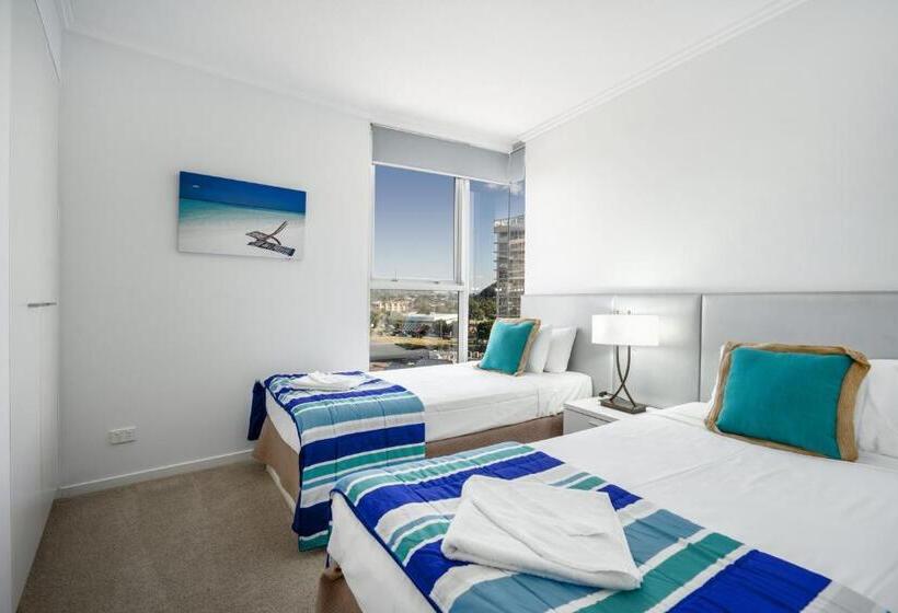 Апартаменты 3 Спальни, Reflections Tower Two