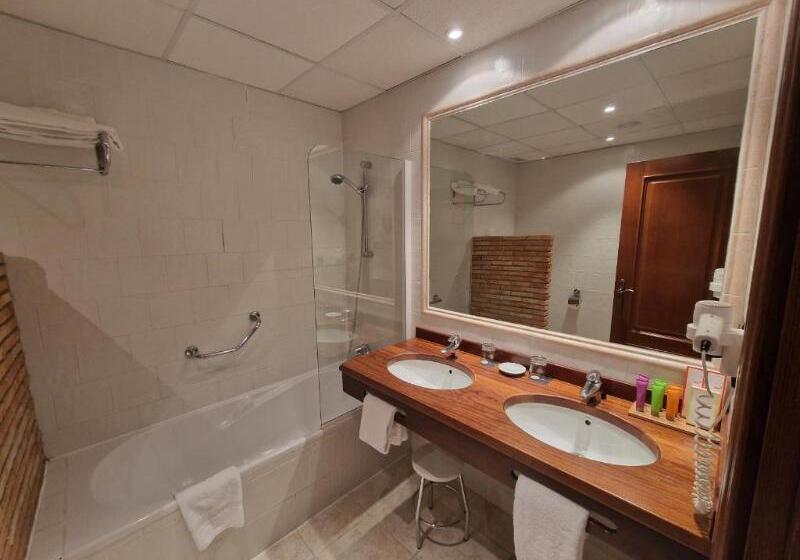 اتاق استاندارد سه نفره, Sno Villa De Sallent 4