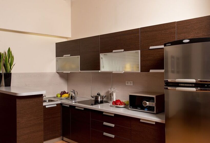 1 Szobás Apartman, Senator City Center