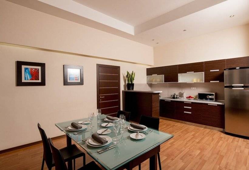 1 Szobás Apartman, Senator City Center