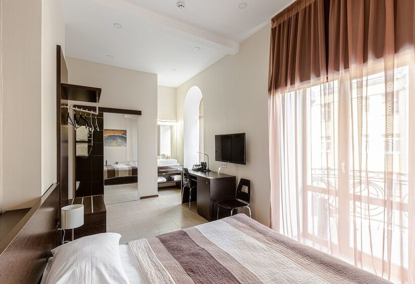 Superior Szoba, Senator City Center