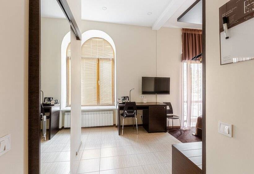 Superior Szoba, Senator City Center