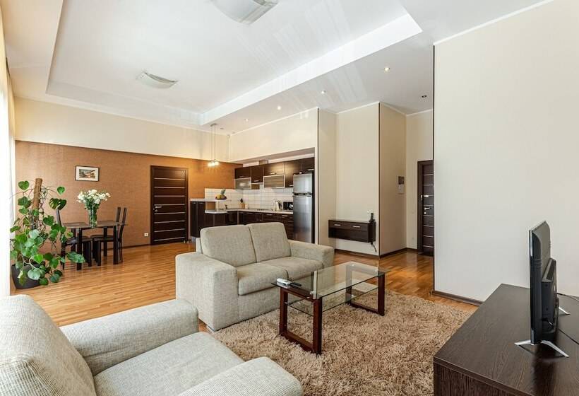 1 Szobás Apartman, Senator City Center