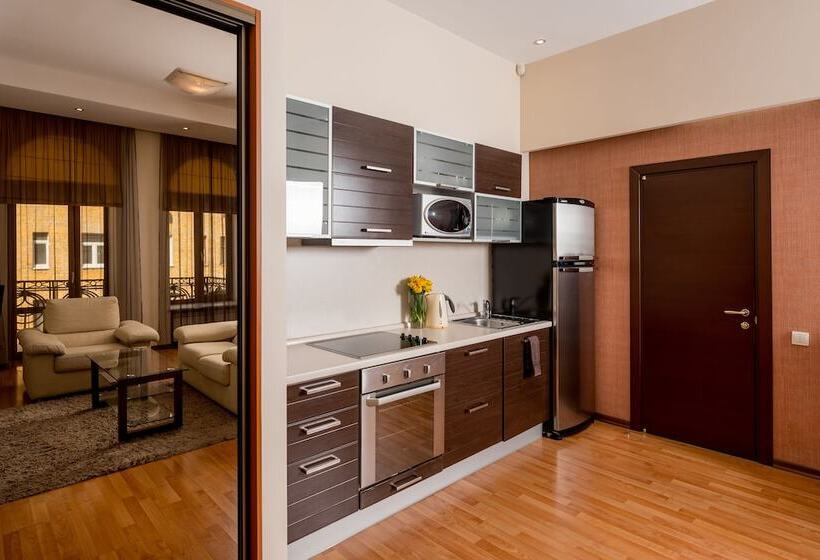 1 Szobás Apartman, Senator City Center