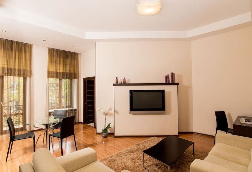 1 Szobás Apartman, Senator City Center