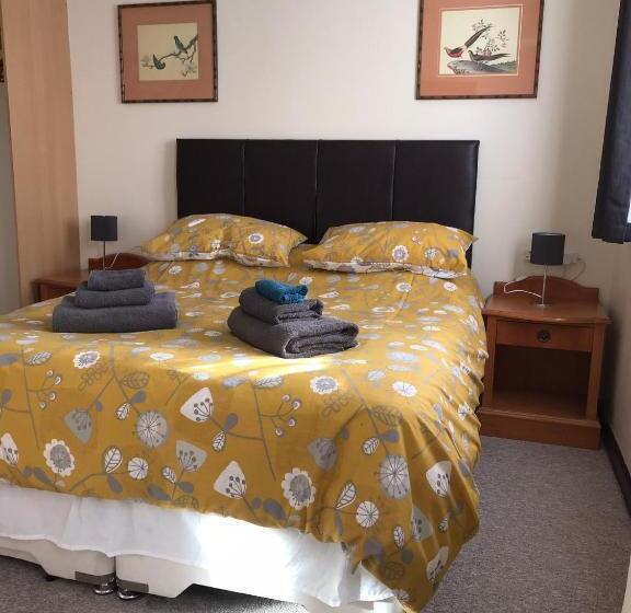 חדר סטנדרט, Dolphin Hotel Public House Weymouth