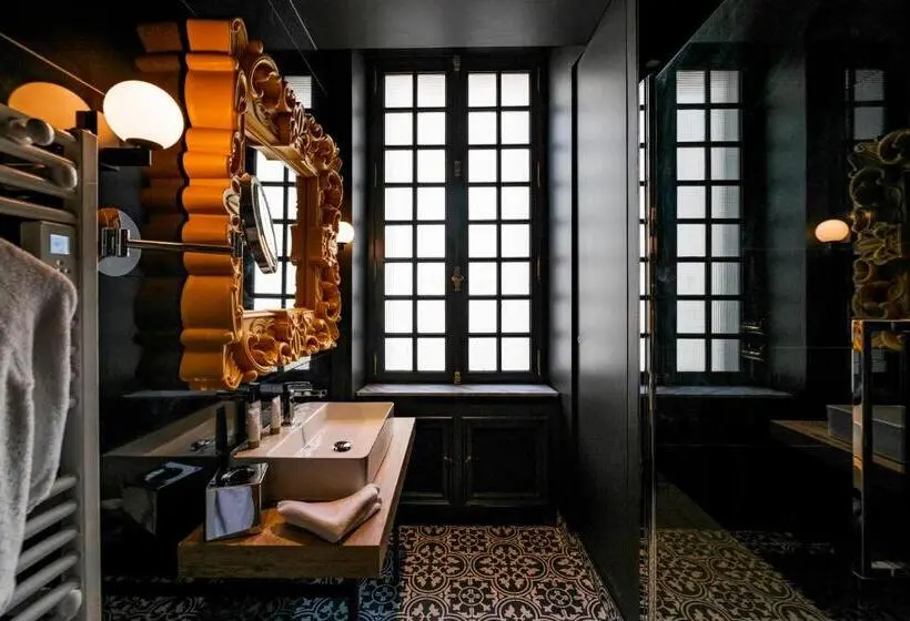 اتاق لوکس, Belle Epoque
