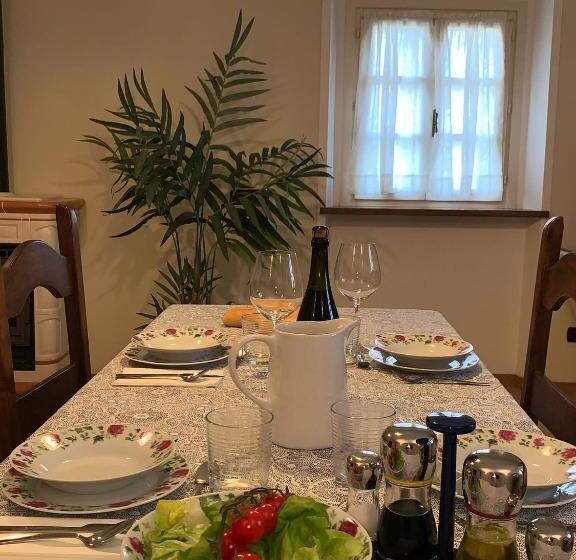 דירת חדר, Borgo La Morra