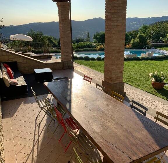 חדר דלוקס, Borgo La Morra