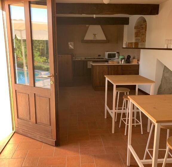 דירת חדר, Borgo La Morra