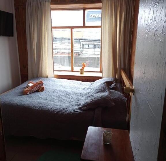 经济房, Hostal Valentino Villarrica