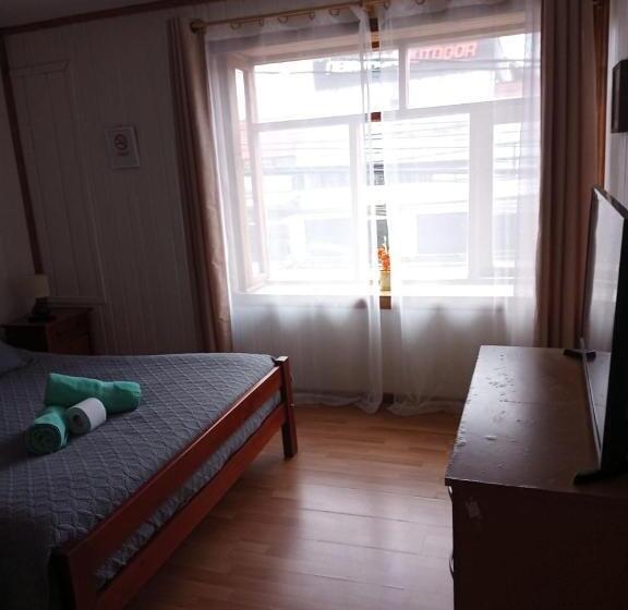 经济四人间 - 带共用浴室, Hostal Valentino Villarrica