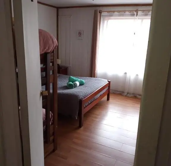 バスルーム共同エコノミー4人部屋, Hostal Valentino Villarrica