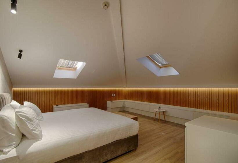 חדר סטנדרט, Primo