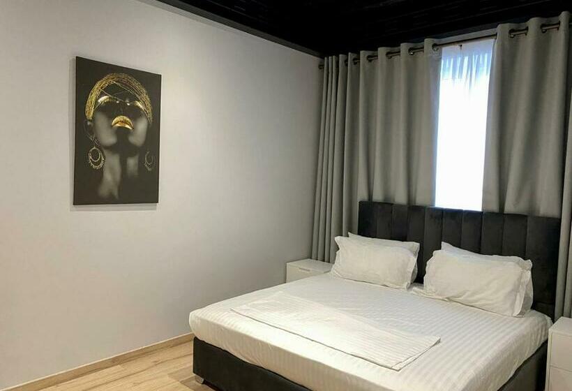 חדר סטנדרט לארבעה, Primo