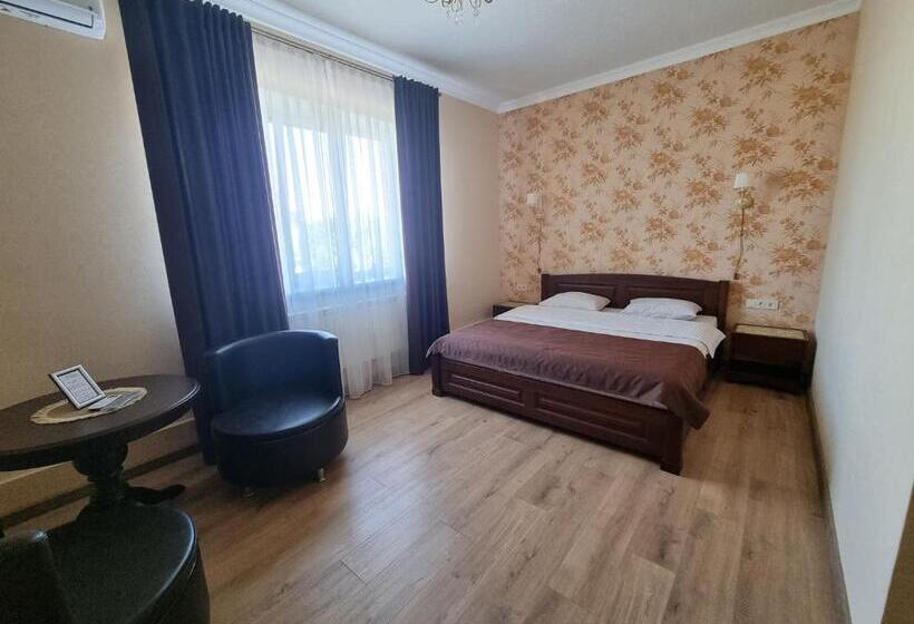 キングサイズベッドのデラックスルーム, ник аэро