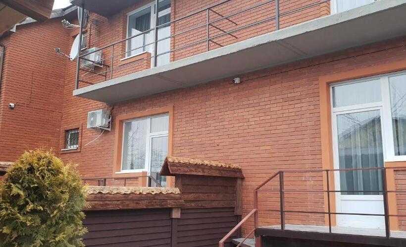 スタンダードインサイドビュールーム, ник аэро