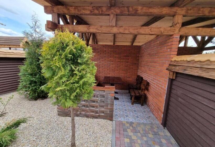 スタンダードインサイドビュールーム, ник аэро